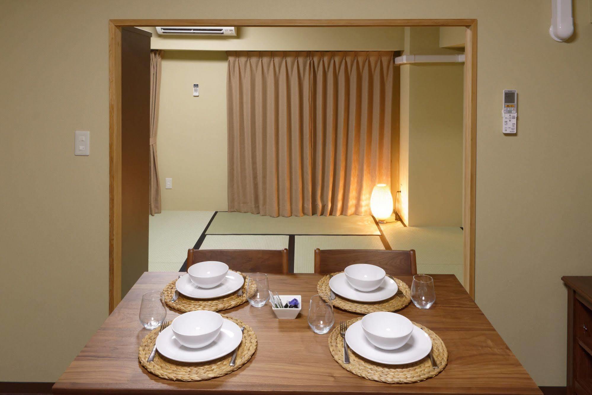 วัลลาบี เฮาส์ Hotel คาวากุจิ ภายนอก รูปภาพ